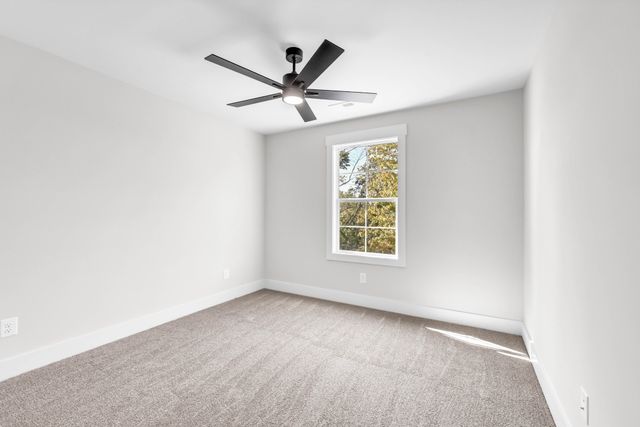 33 Charleston Cove Way, Clarksville, TN 37043