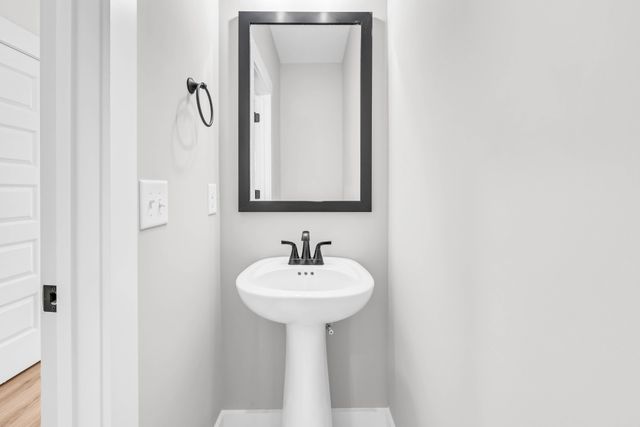 33 Charleston Cove Way, Clarksville, TN 37043