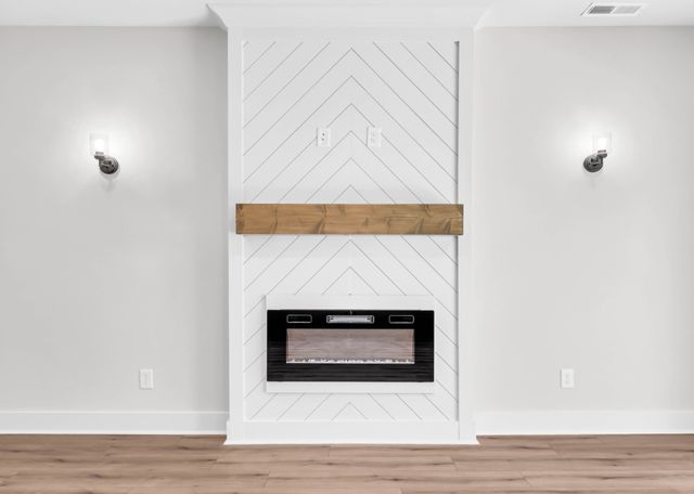 33 Charleston Cove Way, Clarksville, TN 37043