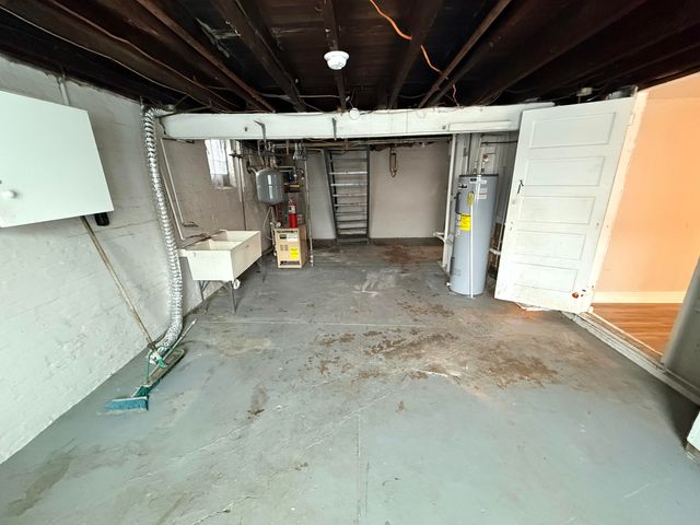 64 Parkview Avenue, Newport, KY 41071