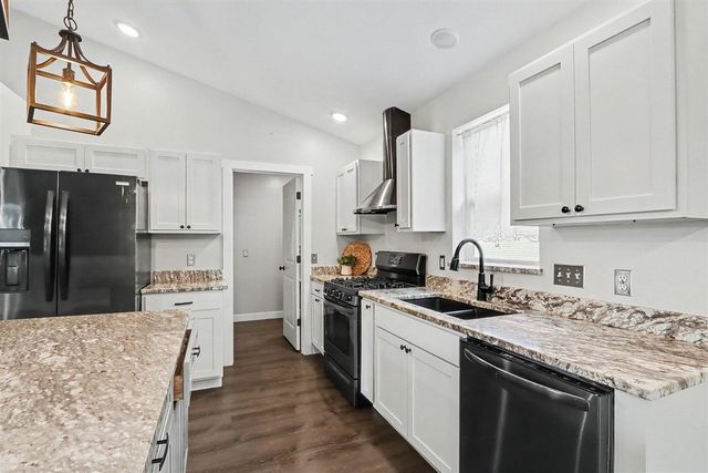 10645 Biltmore Lane, Portage, MI 49002