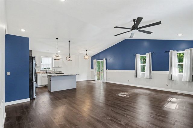 10645 Biltmore Lane, Portage, MI 49002
