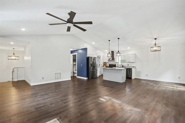 10645 Biltmore Lane, Portage, MI 49002