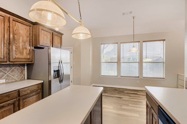 2306 Everton Drive, Arlington, TX 76001