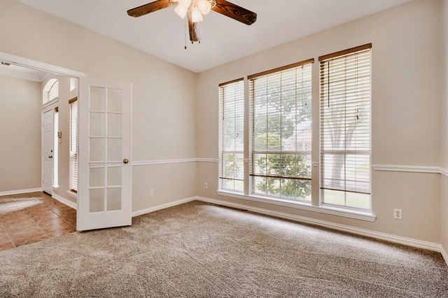 2306 Everton Drive, Arlington, TX 76001