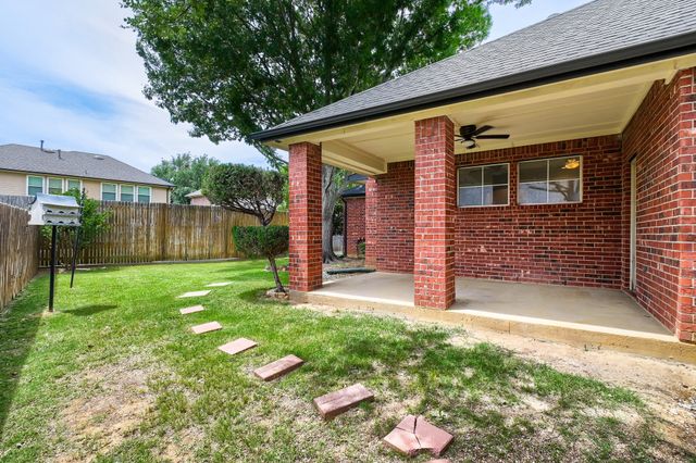 2306 Everton Drive, Arlington, TX 76001