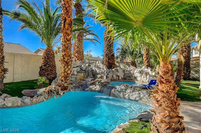 9143 Amber Waves Street, Las Vegas, NV 89123