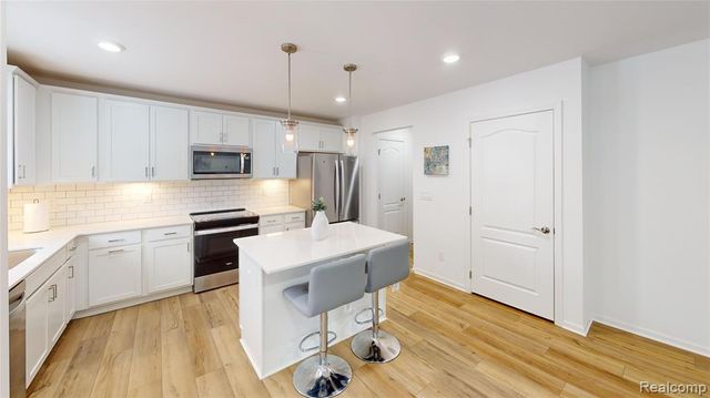 9171 Dogwood Lane, Dexter, MI 48130