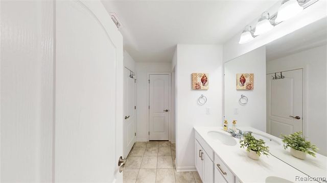 9171 Dogwood Lane, Dexter, MI 48130