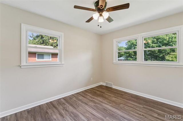 160 Saint Patrick Lane, Florissant, MO 63031