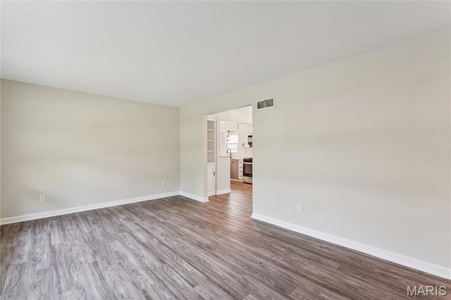 160 Saint Patrick Lane, Florissant, MO 63031