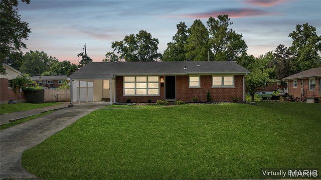 160 Saint Patrick Lane, Florissant, MO 63031