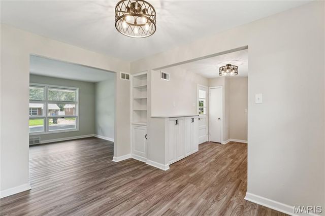 160 Saint Patrick Lane, Florissant, MO 63031