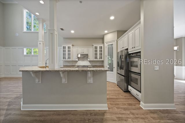 10 Manor Court Ln, Hilton Head Island, SC 29926