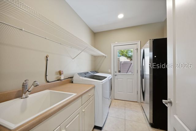 10 Manor Court Ln, Hilton Head Island, SC 29926