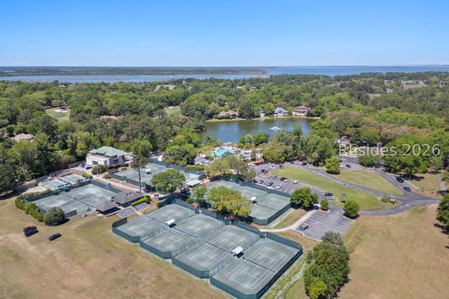 10 Manor Court Ln, Hilton Head Island, SC 29926