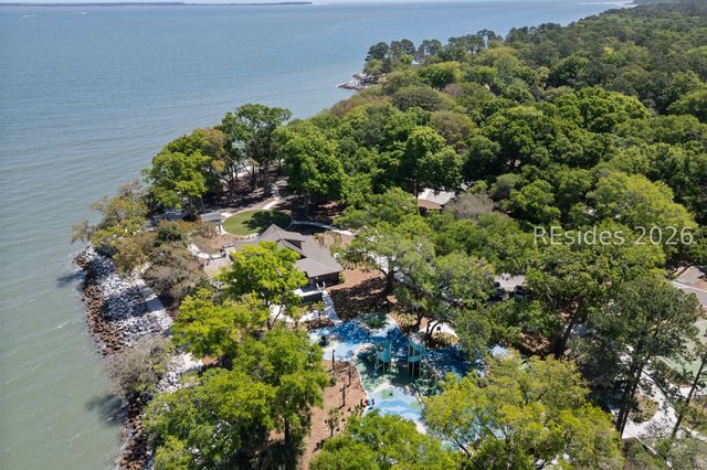 10 Manor Court Ln, Hilton Head Island, SC 29926