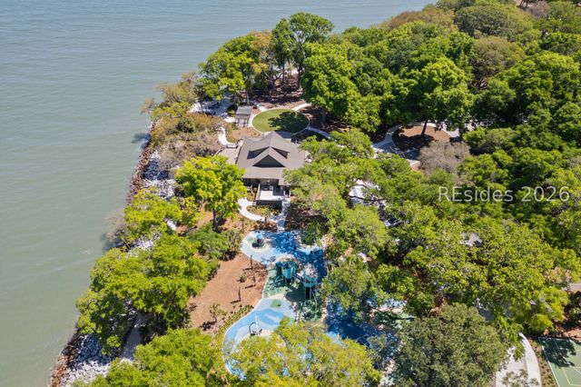 10 Manor Court Ln, Hilton Head Island, SC 29926