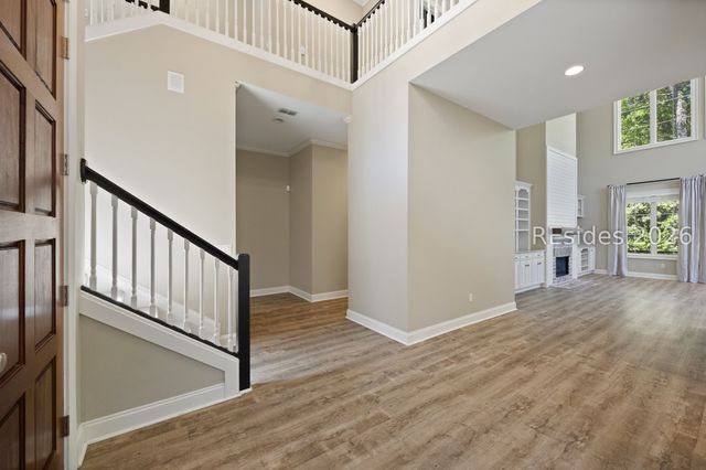 10 Manor Court Ln, Hilton Head Island, SC 29926