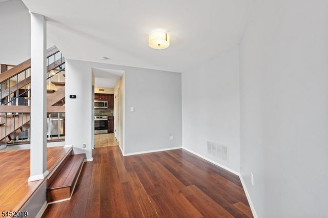 510 Auten Rd 3D 3D, Hillsborough Twp., NJ 08844