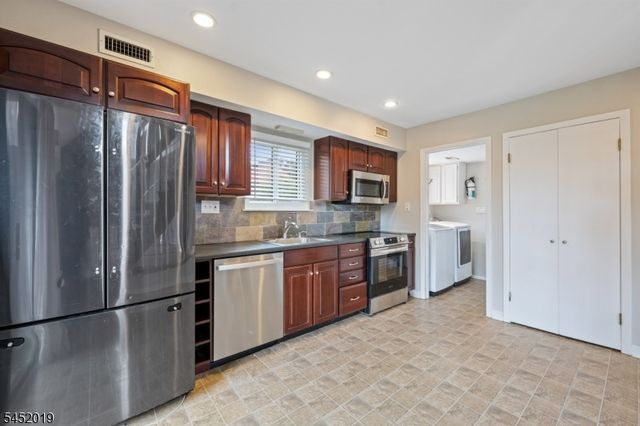510 Auten Rd 3D 3D, Hillsborough Twp., NJ 08844
