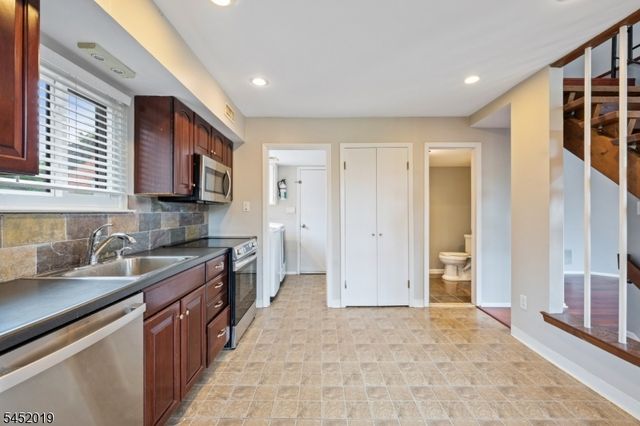 510 Auten Rd 3D 3D, Hillsborough Twp., NJ 08844
