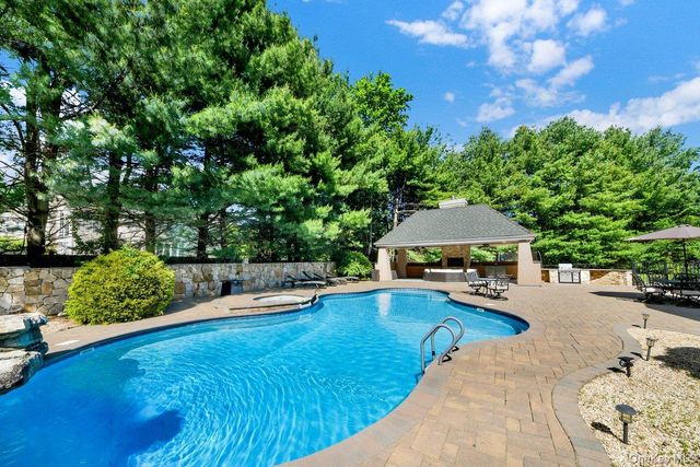 9 Tyler Court, Mahopac, NY 10541