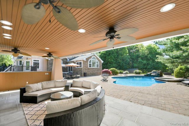 9 Tyler Court, Mahopac, NY 10541