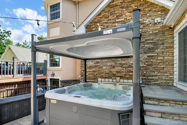 9 Tyler Court, Mahopac, NY 10541