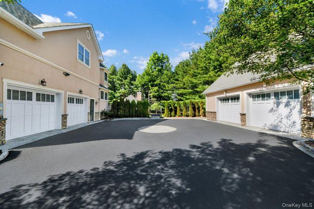 9 Tyler Court, Mahopac, NY 10541