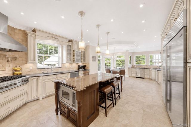 9 Tyler Court, Mahopac, NY 10541