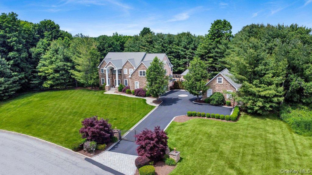 9 Tyler Court, Mahopac, NY 10541