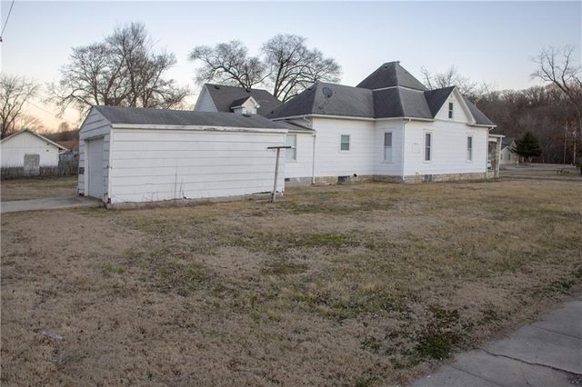 608 Park Avenue, Excelsior Springs, MO 64024