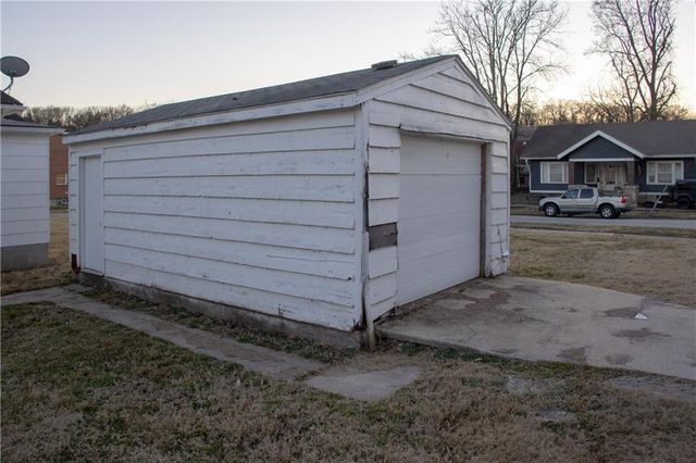 608 Park Avenue, Excelsior Springs, MO 64024