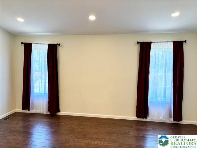 1319 MOHR Circle, Lower Macungie Twp, PA 18062