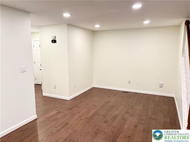 1319 MOHR Circle, Lower Macungie Twp, PA 18062