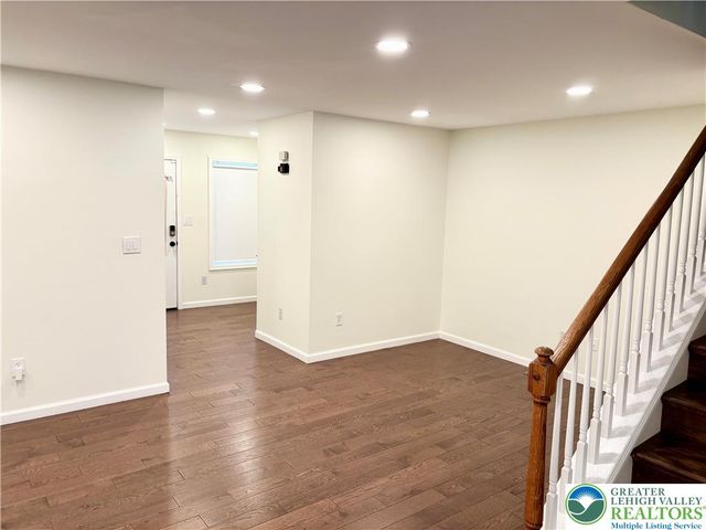 1319 MOHR Circle, Lower Macungie Twp, PA 18062