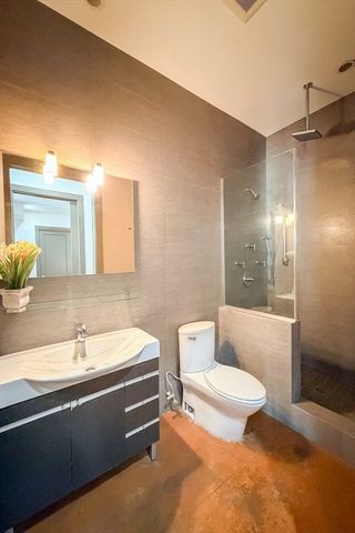 36 A St 3A, Boston, MA 02127