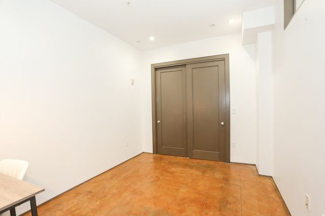 36 A St 3A, Boston, MA 02127