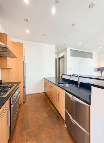 36 A St 3A, Boston, MA 02127