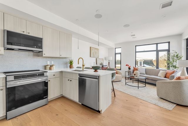 34 Oak Street 205, Boston, MA 02136