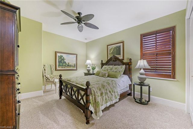 967 Tivoli DR, Naples, FL 34104