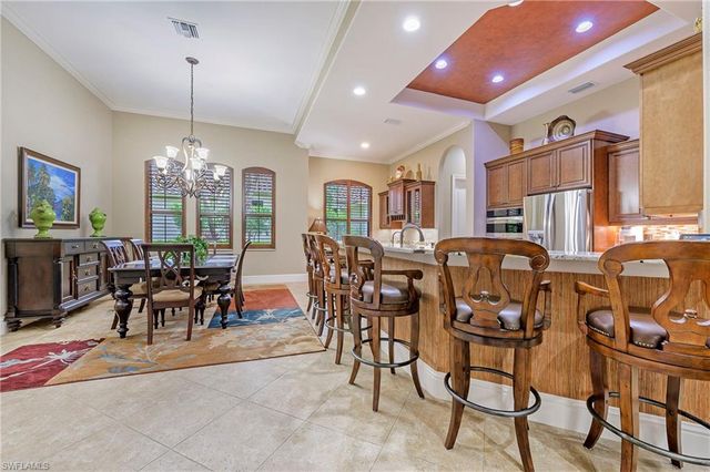 967 Tivoli DR, Naples, FL 34104