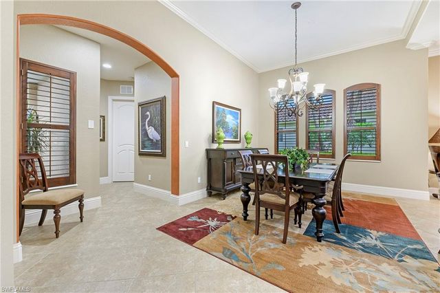 967 Tivoli DR, Naples, FL 34104