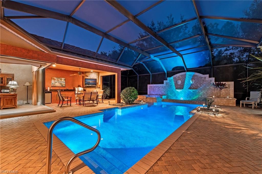 967 Tivoli DR, Naples, FL 34104