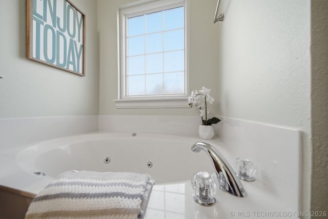 5006 S 189th East Avenue, Tulsa, OK 74134