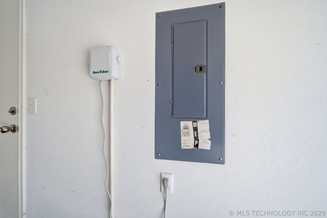 5006 S 189th East Avenue, Tulsa, OK 74134