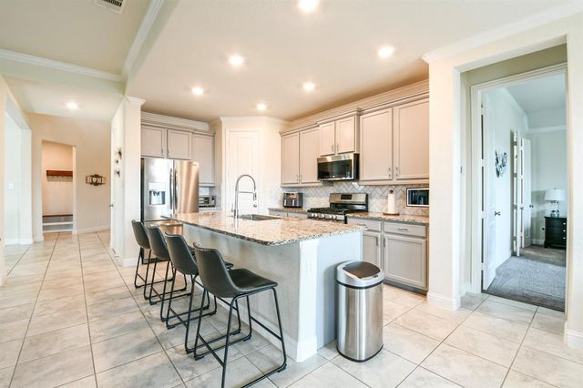 14011 Lago Creek Court, Rosharon, TX 77583