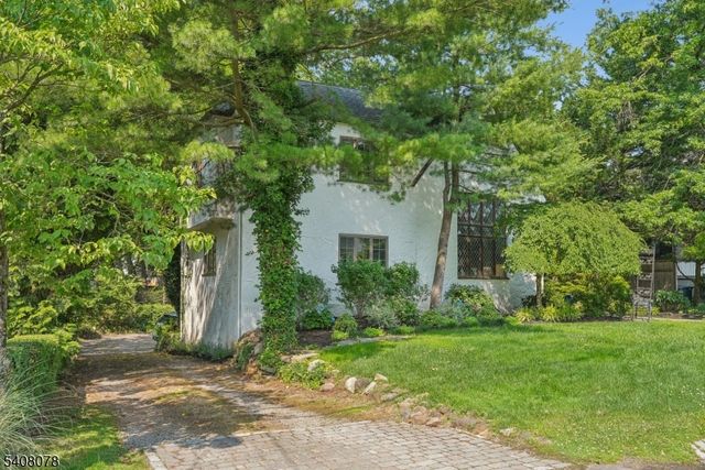 90 Whitney Rd, Millburn Twp., NJ 07078