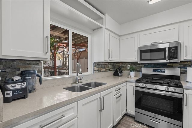11837 Hunnewell, Sylmar, CA 91342